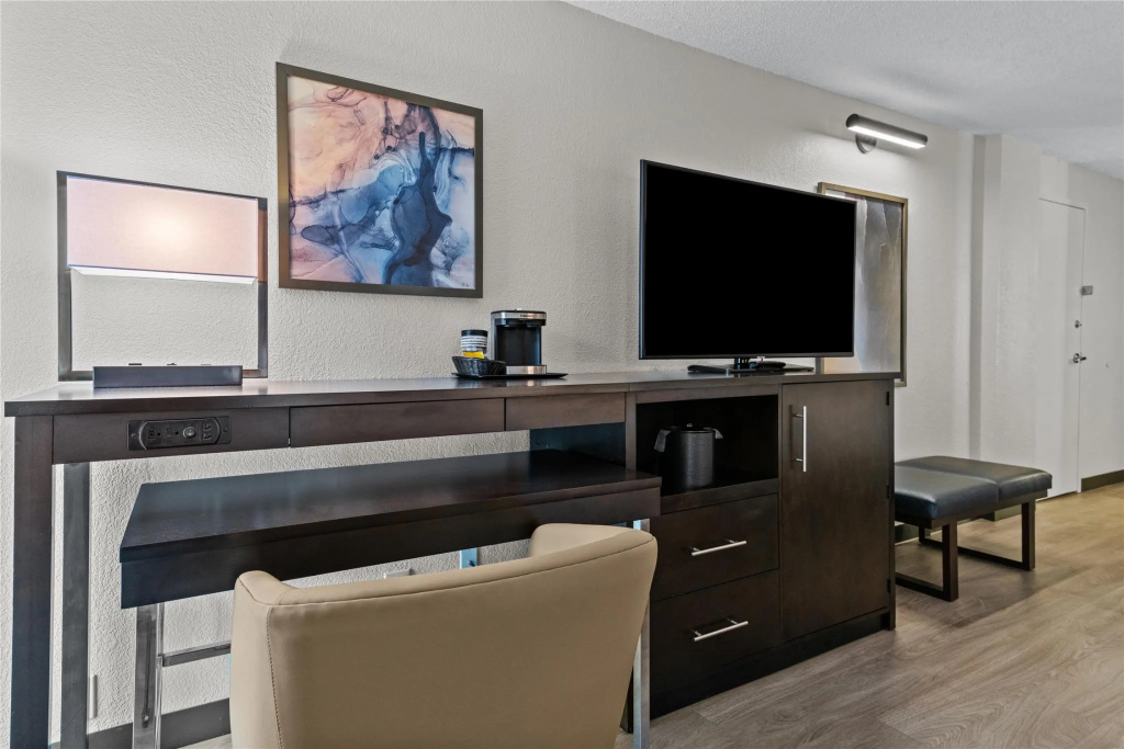 DoubleTree by Hilton Raleigh Midtown - Chambres