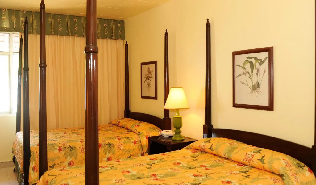 Shaw Park Beach Hotel & Spa - Général