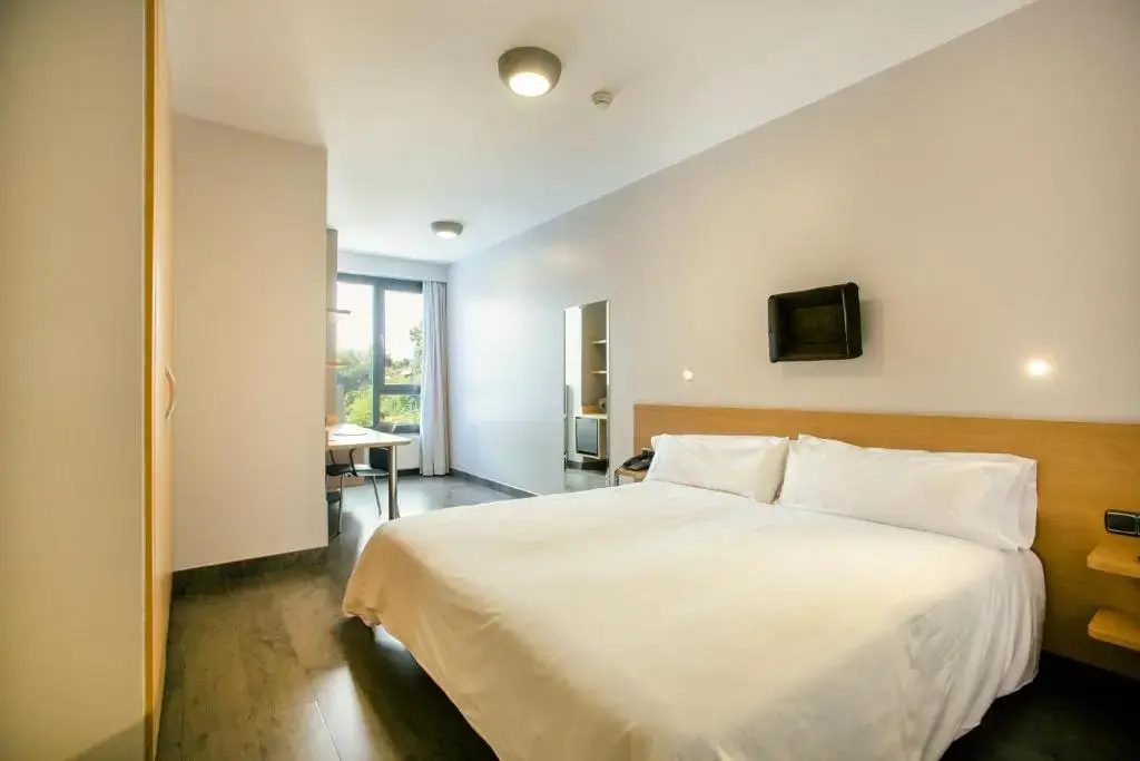 Superior Double room (full double bed)