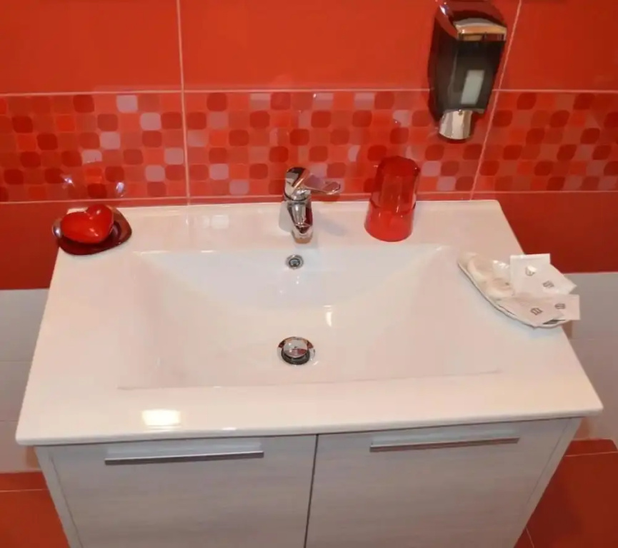 Standard Double room with balcony (full double bed)