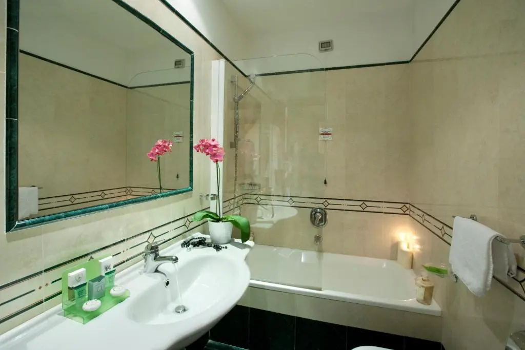 Diana Roof Garden Hotel  - Chambres