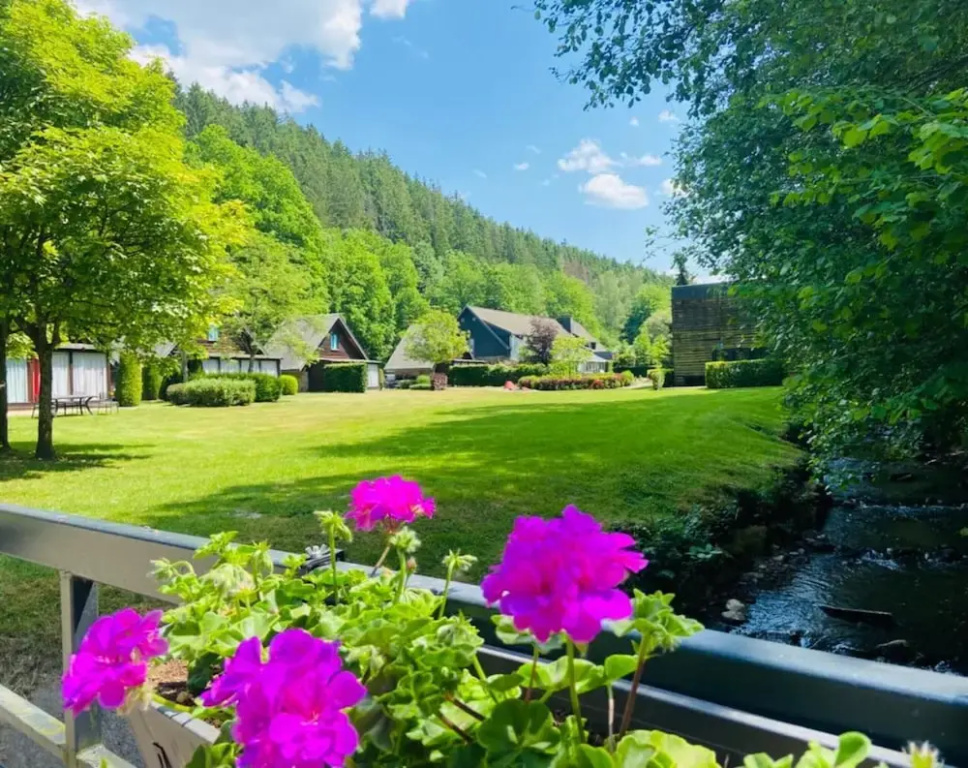 Cozy Family Cottage for 6 in Ardennes