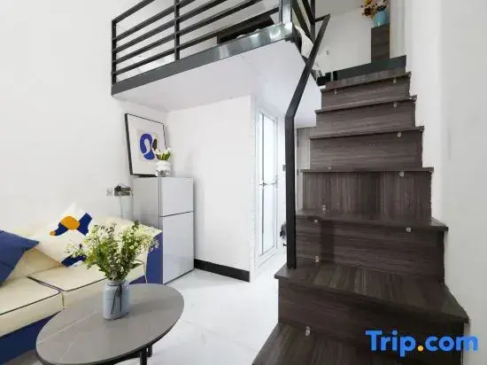 Standard Double Duplex room (full double bed)