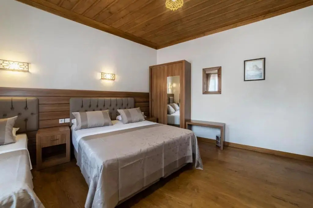 Armistis Hotel — 1