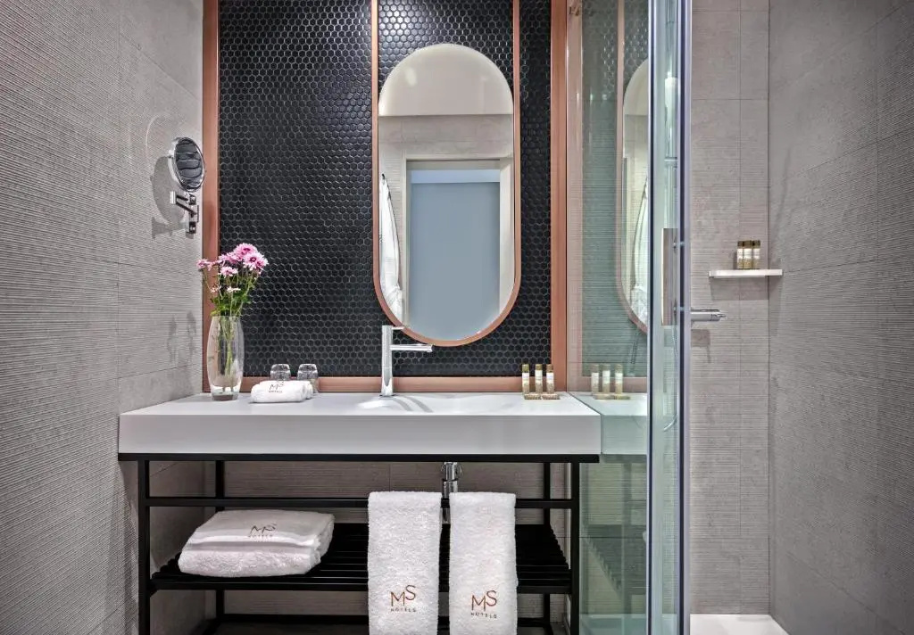 Premium Double room (full double bed)