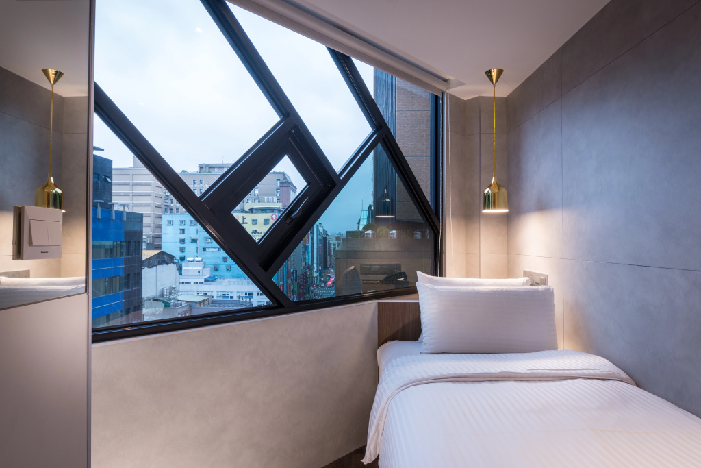 Отель Hotel Relax V в Тайбэй