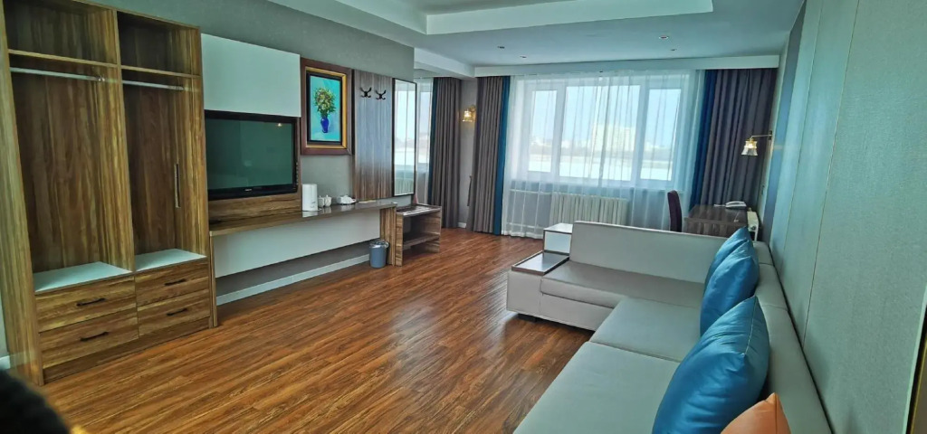 European Style Holiday Hotel — фото 4