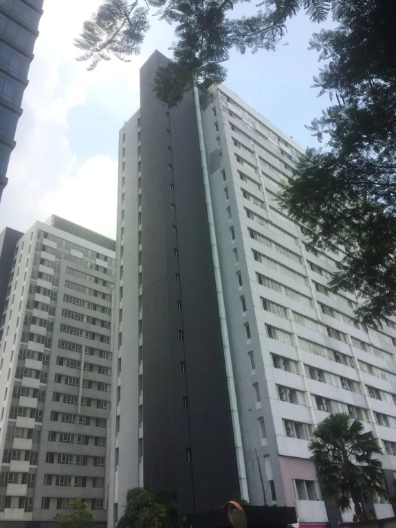 Garden View Studio at Nifarro Park Apartment