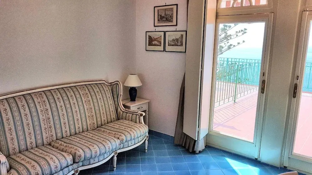 Balcony & Terrace
