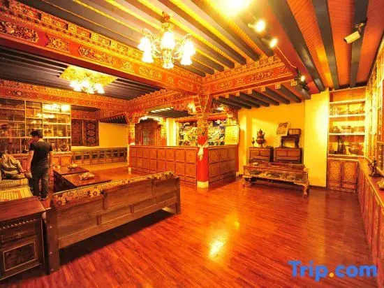 Food & Beverage