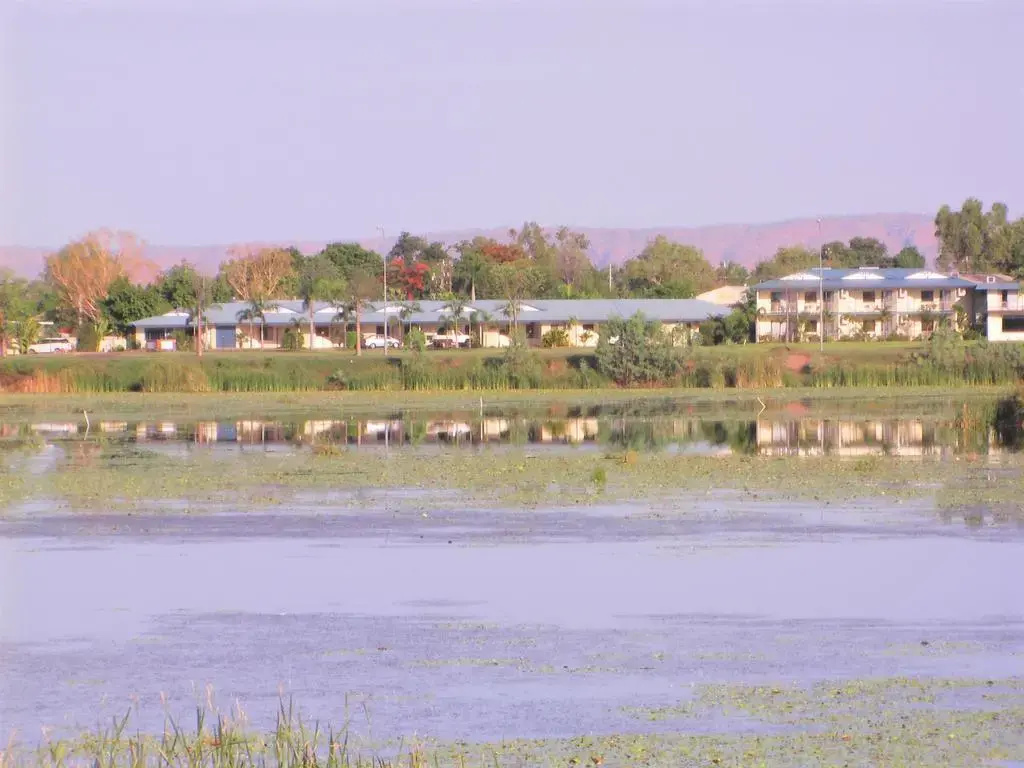 Lakeview Apartments