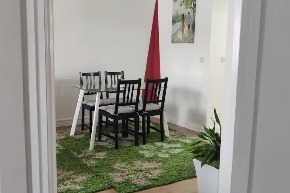 Apartment - Sleeps 5 - Parking - Station Close