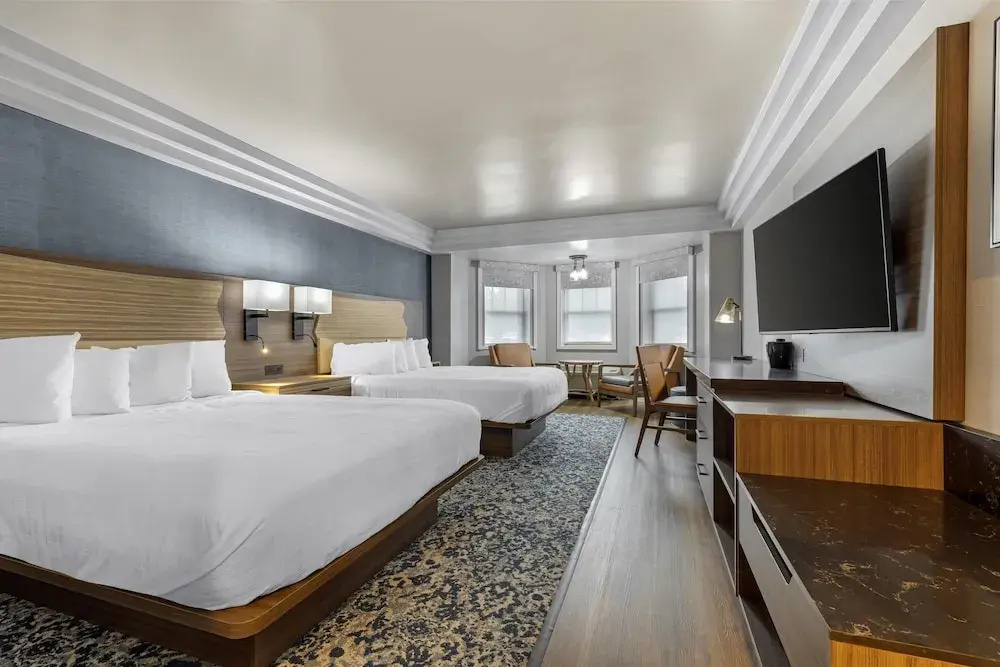 Standard Quadruple room with river view