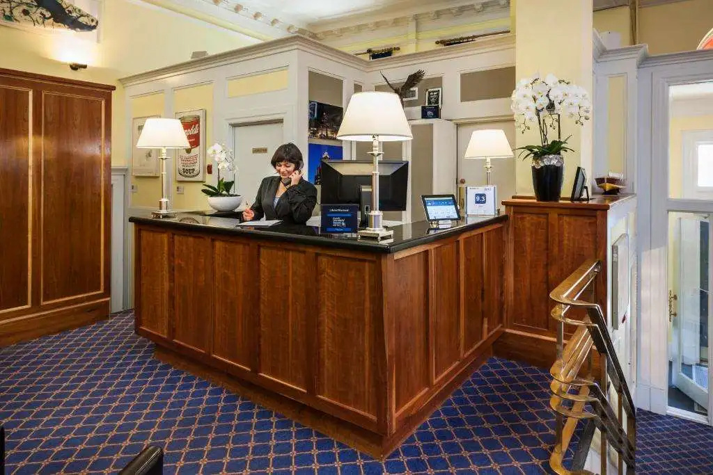 LHotel Montreal