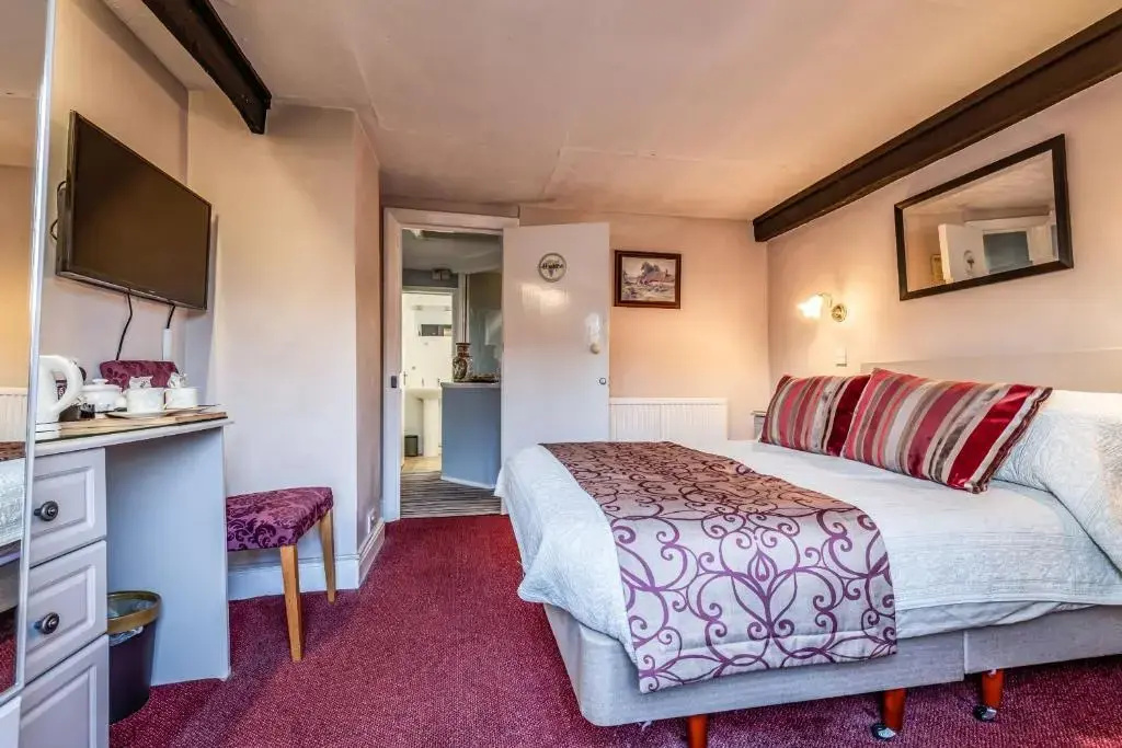 Standard Double room with balcony (full double bed)