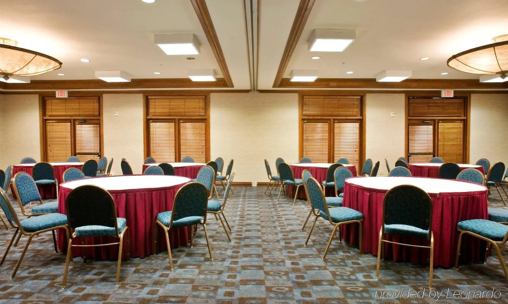 Holiday Inn & Suites Dallas-Addison by IHG - Général