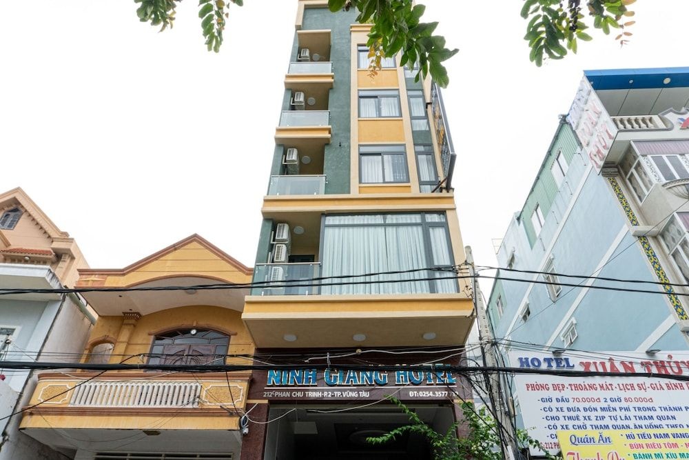 Ninh Giang Hotel