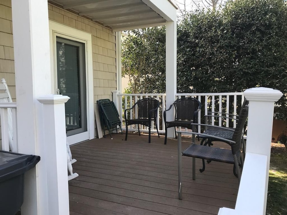 Scarborough Avenue 309