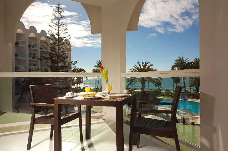1 Bedroom Quadruple Apartment with balcony