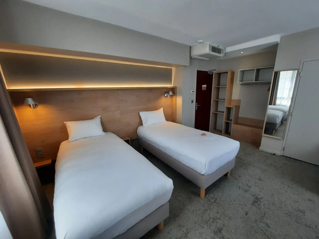 Campanile Caen Centre - Gare — фото 5