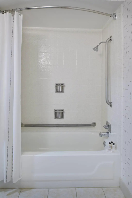 Delta Hotels by Marriott Detroit Novi - Chambres