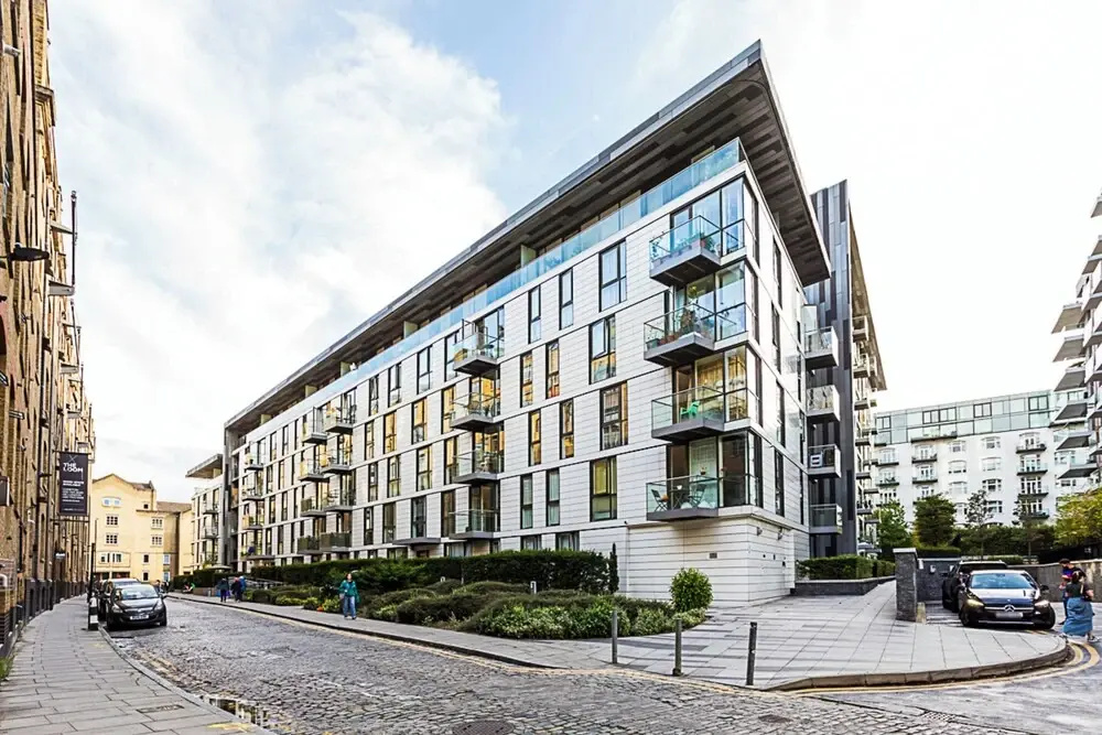 City-Close 1-Bed Apartment near Tower Hill