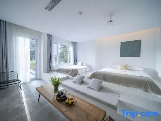 Standard Family room with balcony and with garden view