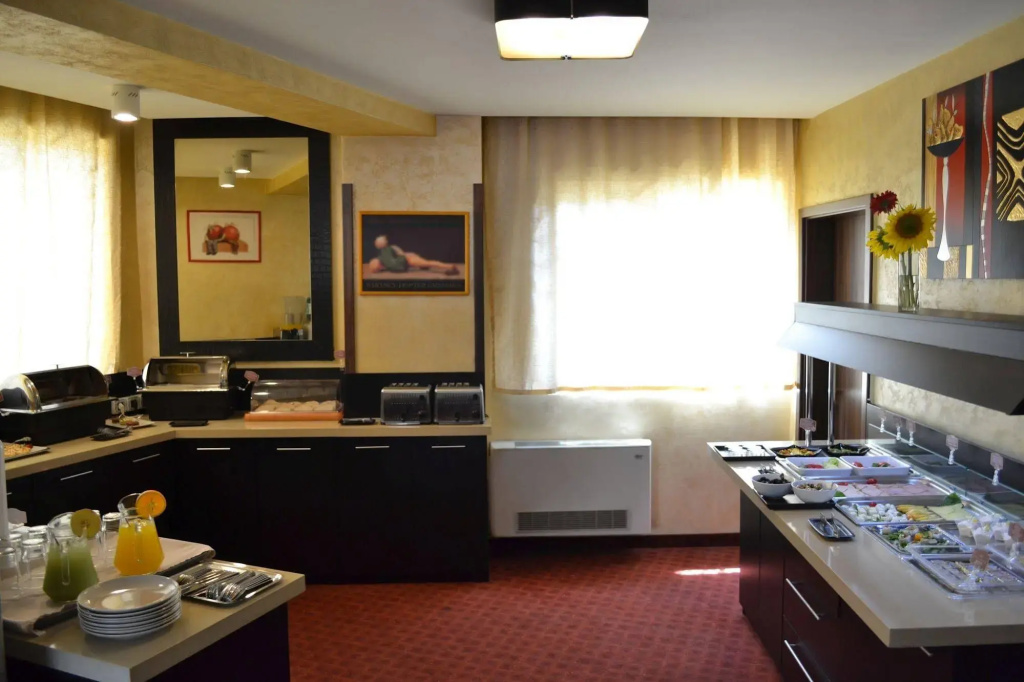 Inter Business Bucharest Hotel - Général