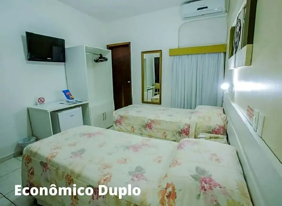 Foz Presidente Economic Hotel - Chambres