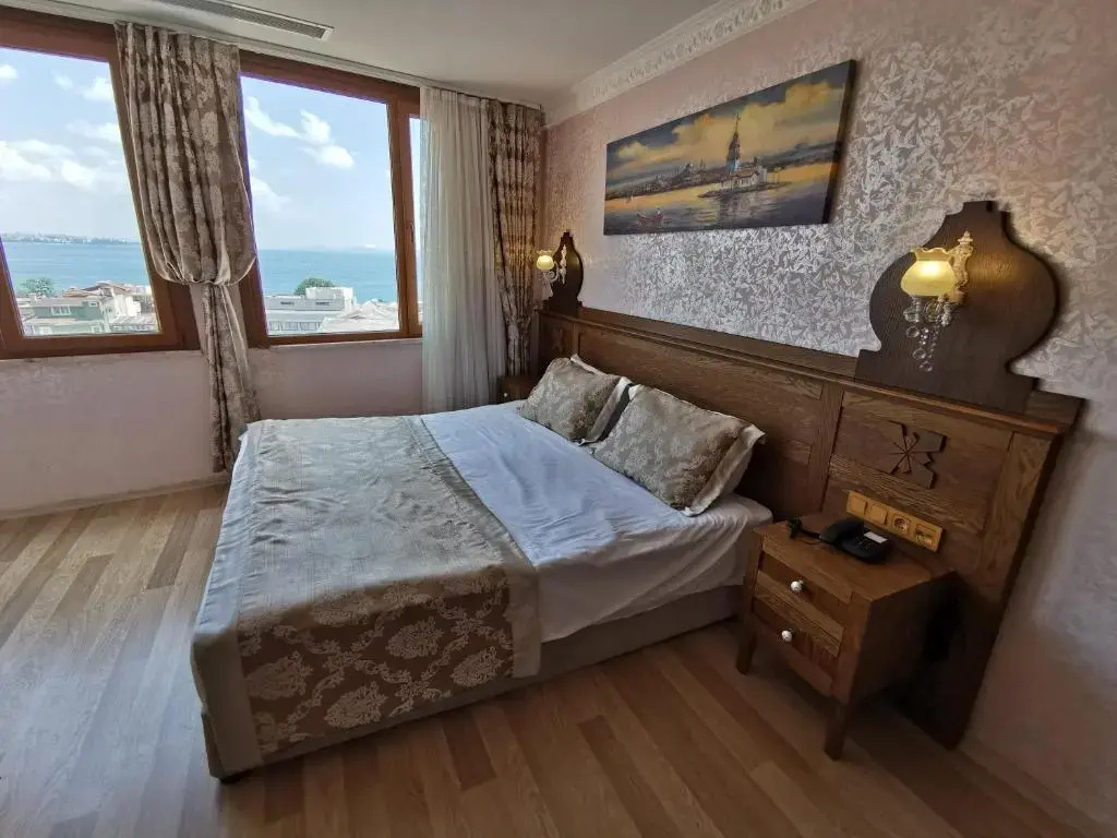 Standard Double room with sea view (full double bed)