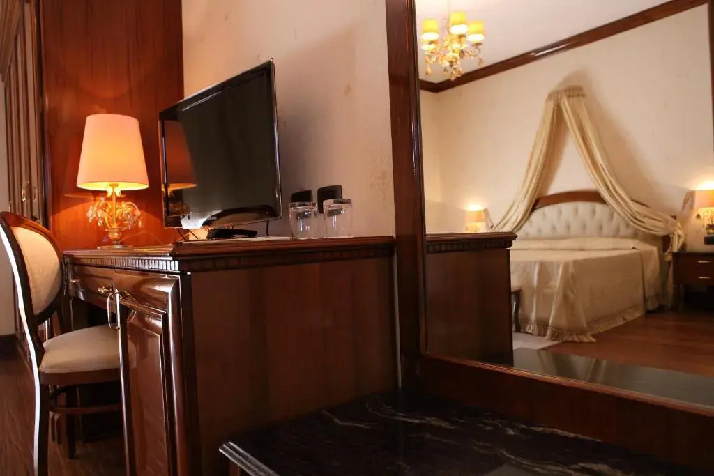 Superior Triple room