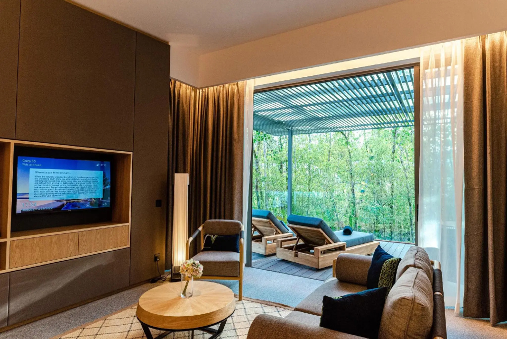 2 Bedrooms Villa