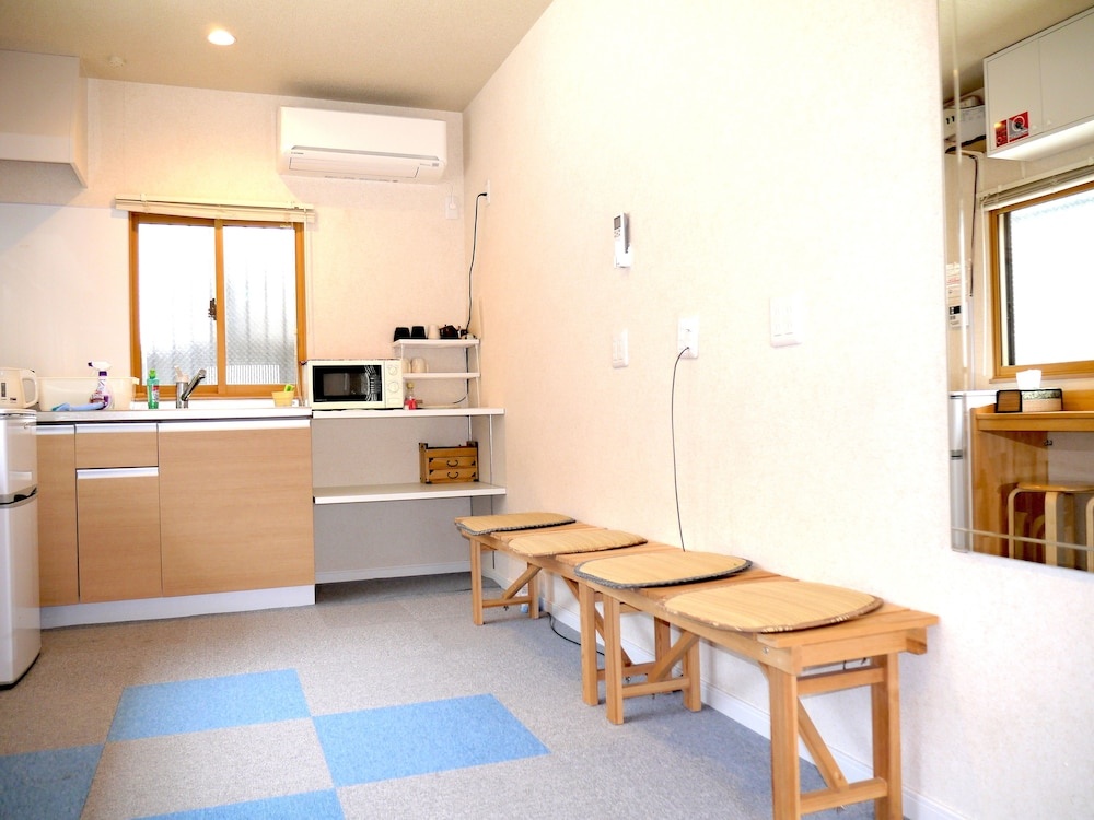 Guesthouse Osaka Tengachaya Station front hall 사진 17