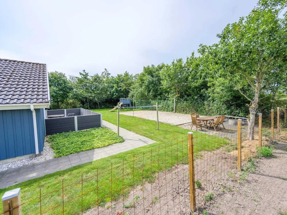 6 Person Holiday Home in Hemmet