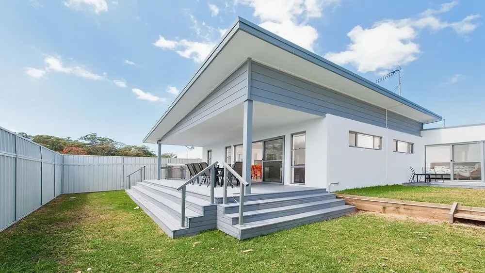 6 Bagnall Avenue
