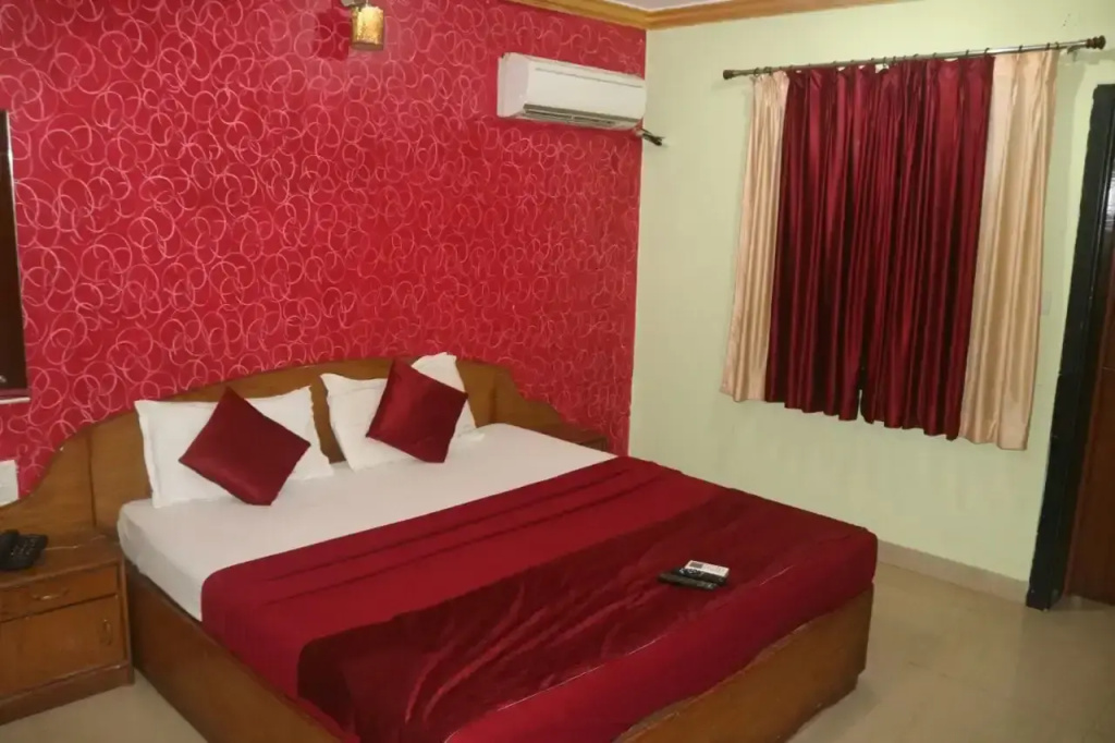 Krish Holiday Inn - фото 5