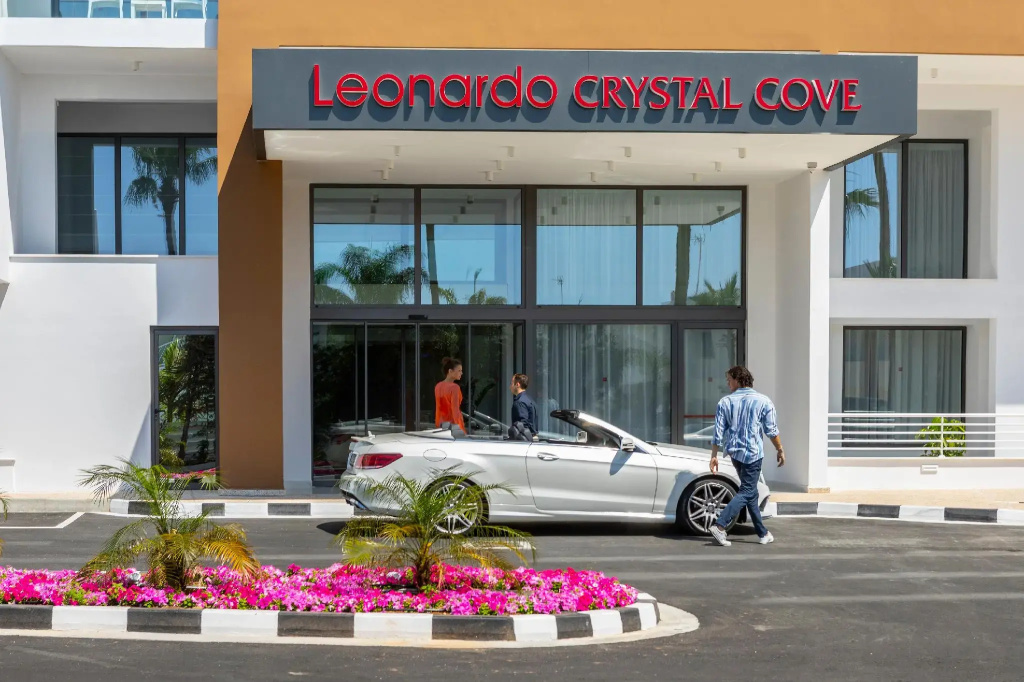 Leonardo Crystal Cove & Spa by the sea - Adults Only