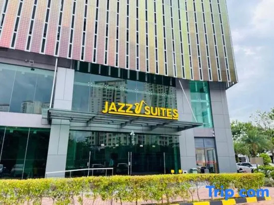 Gurney Seaview 2BR | Bathtub | Luxury Jazz Suites in Tanjung Tokong