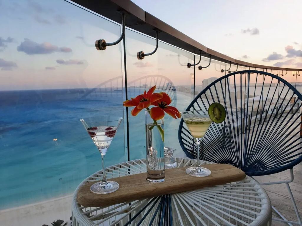 Beach & Waterfront