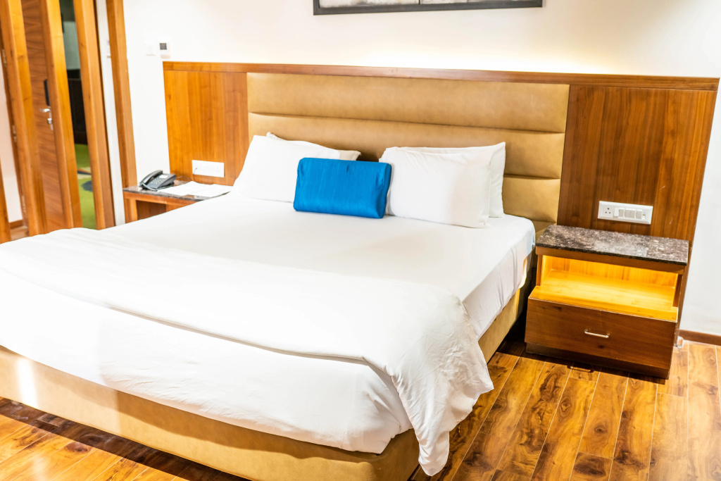 Premier room