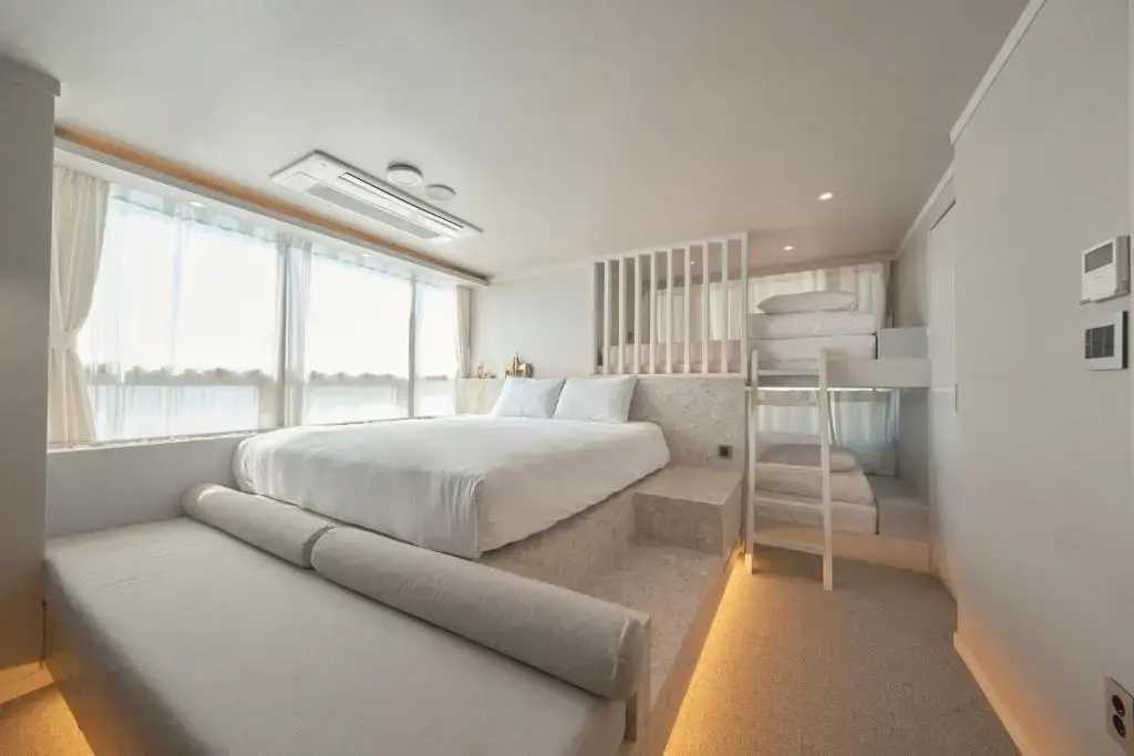 Standard Double Family room (bunk bed)