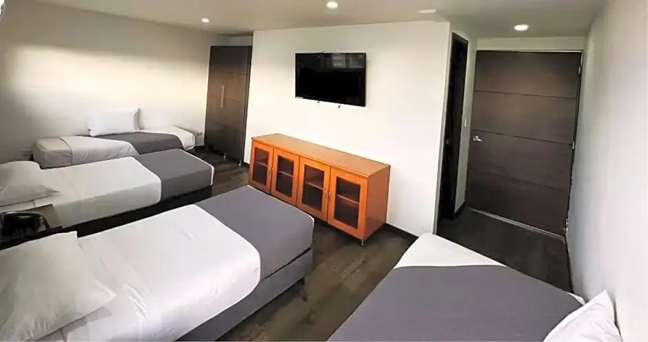 Expo Hotel Ferial - Chambres