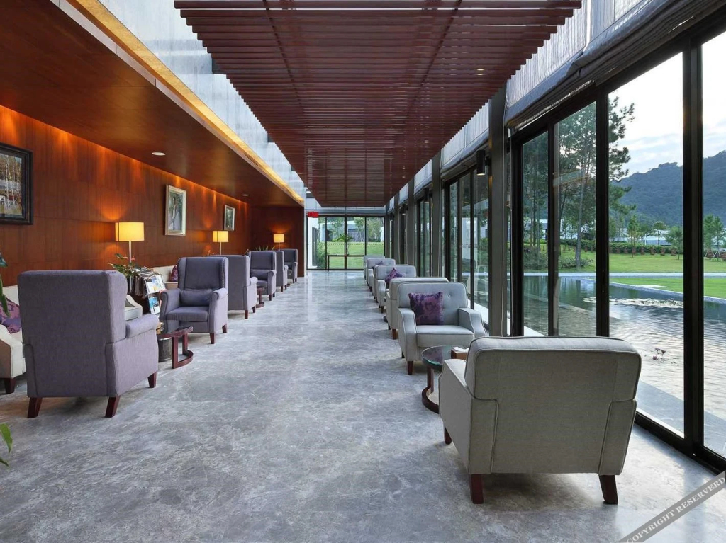 Elite Aqua Hot Spring Villa Hotel