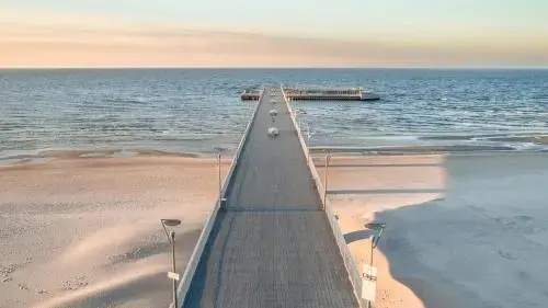 Beach & Waterfront