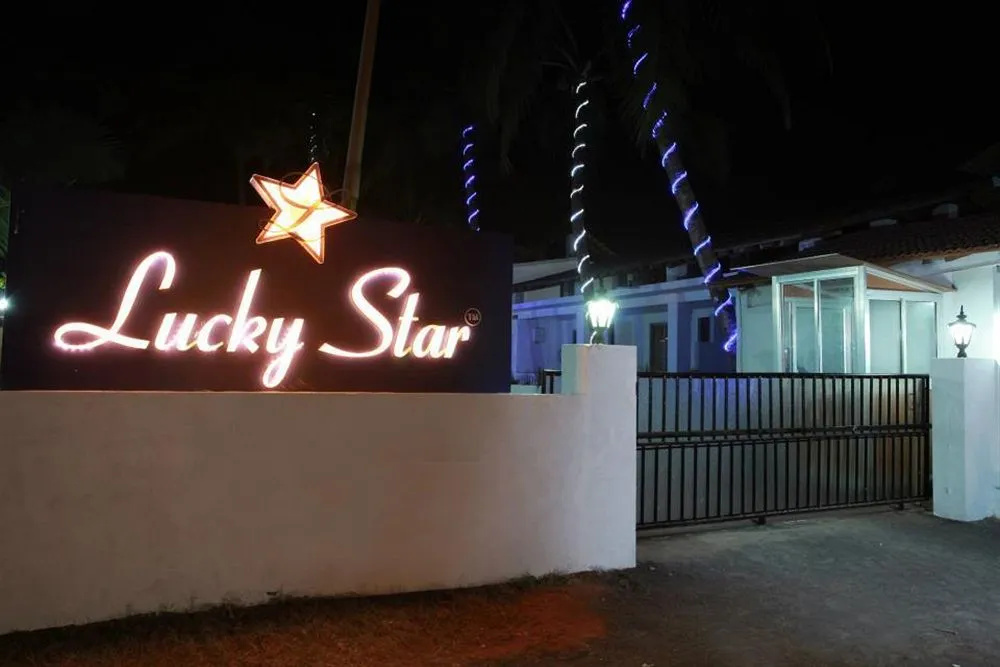 Hotel Lucky Star