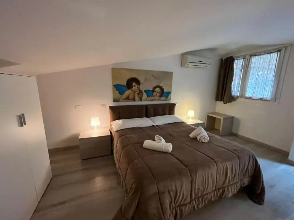 Standard Double room (full double bed)