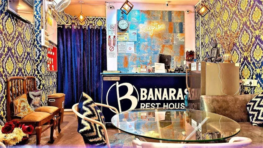 Goroomgo Banaras Rest House Varanasi