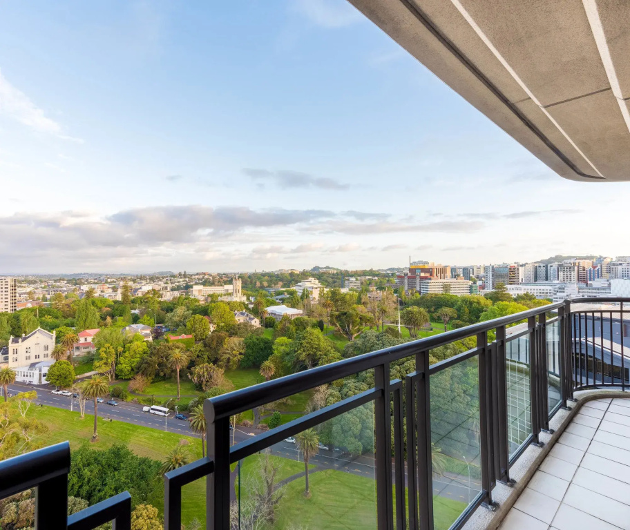 Balcony & Terrace
