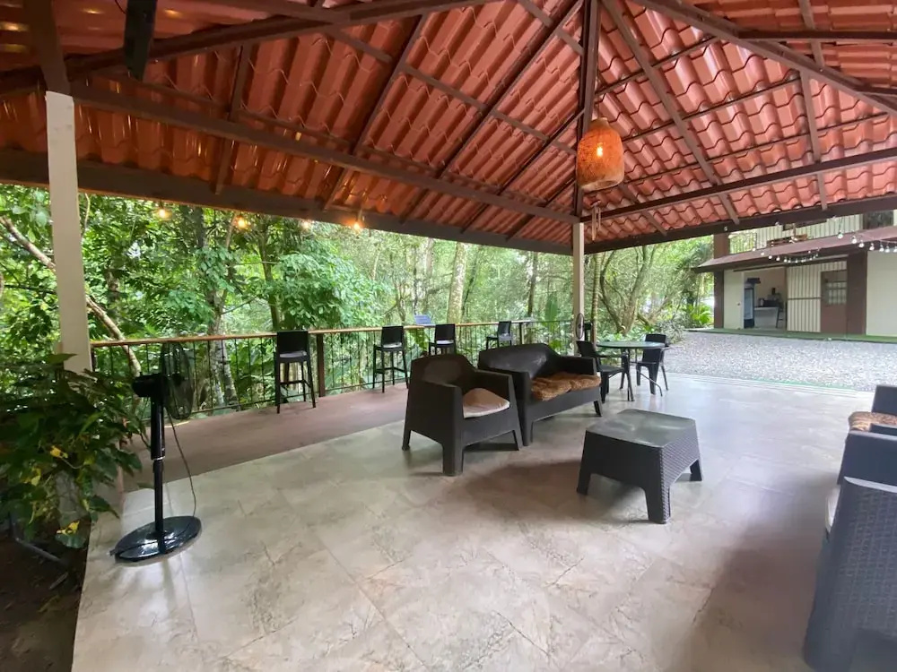 Ukinca Hostel