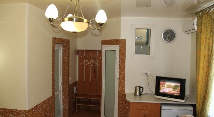 Alexandr House — 3